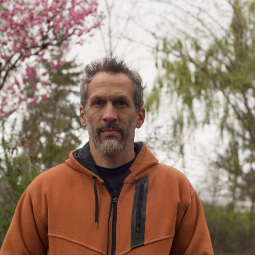 Andrés Esteban Bar